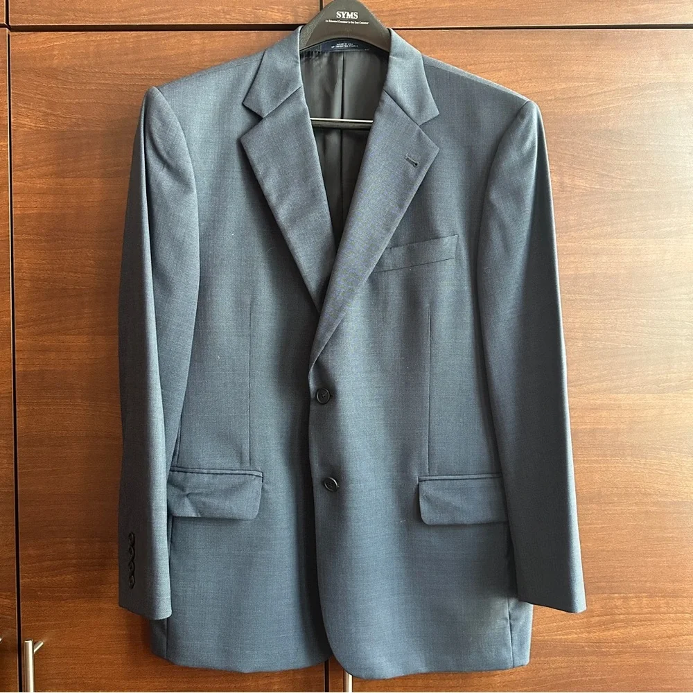 Joseph Abboud used it